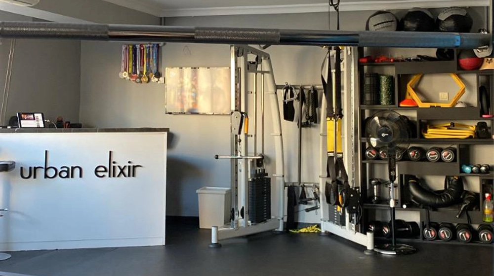 Urban Elixir Alsancak Studio